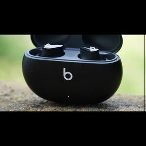 Beats studio buds
